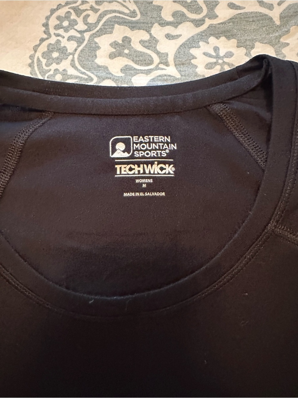 EMS techwick Women’s Black Active Tee - Lightweight Performance size M - Picture 2 of 3